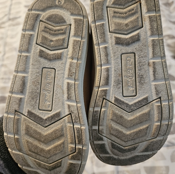 Cat and Jack toddler boy boat shoes - Picture 3 of 4